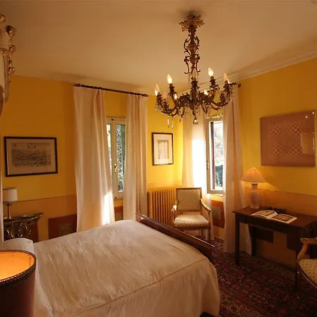 Castrum Di Serravalle Bed and Breakfast 3*