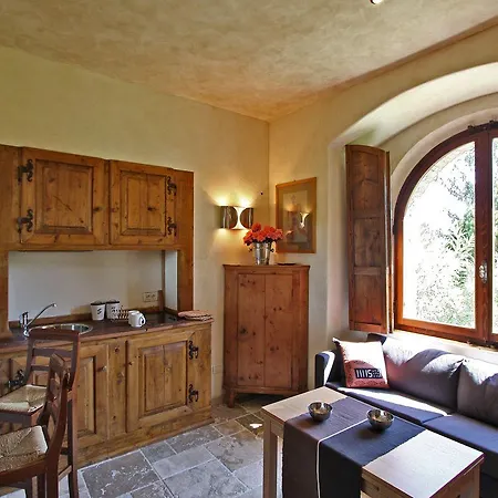 Bed and Breakfast Castrum Di Serravalle 3*