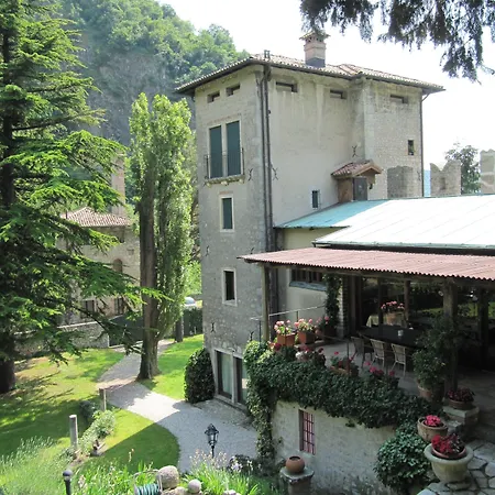 Castrum Di Serravalle Nocleg ze śniadaniem