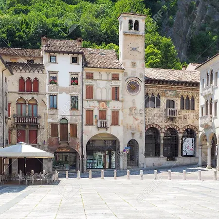 Castrum Di Serravalle Nocleg ze śniadaniem Vittorio Veneto