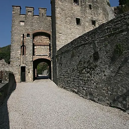 Castrum Di Serravalle 3*