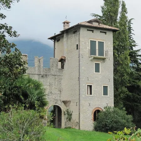 Bed and Breakfast Castrum Di Serravalle 3*
