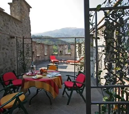 Castrum Di Serravalle Panzió 3*