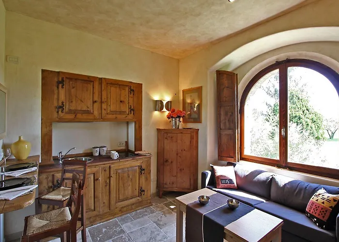 ベッド・アンド・ブレックファスト Castrum Di Serravalle 3*