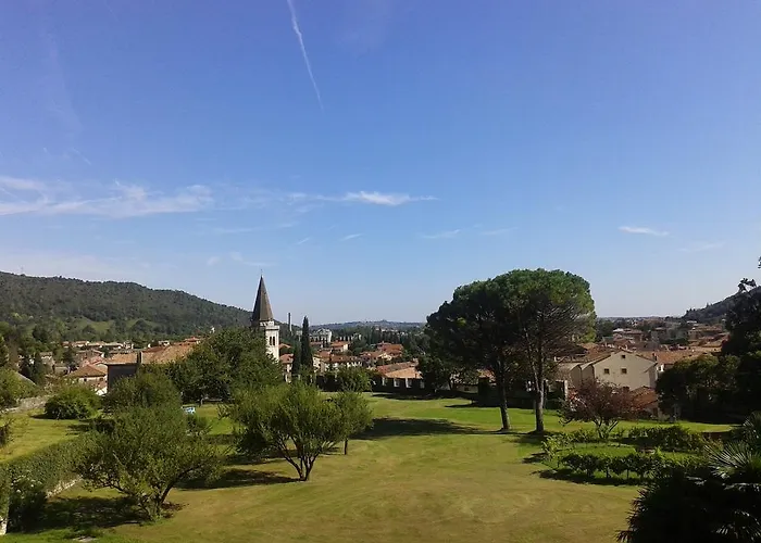 ベッド・アンド・ブレックファスト Castrum Di Serravalle ヴィットリオ・ヴェネト