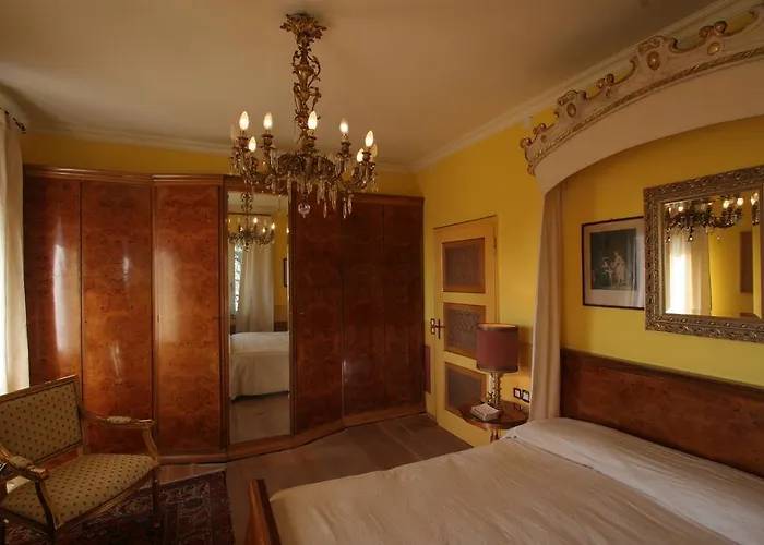 Castrum Di Serravalle ベッド・アンド・ブレックファスト 3*