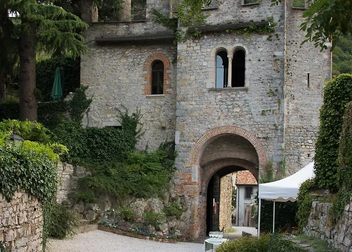 Castrum Di Serravalle 3*