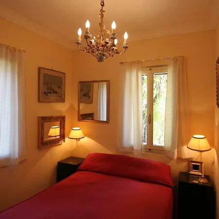 לינה וארוחת בוקר Castrum Di Serravalle